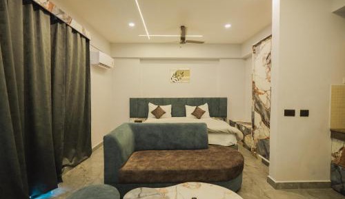 King Suite with Balcony