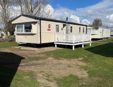 Three-Bedroom Holiday Home 