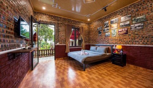 Deluxe Bungalow