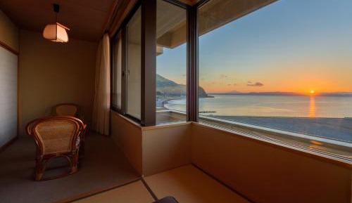Japanese-Style Room with Sea View - Non-Smoking