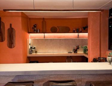 One-Bedroom Apartment with View