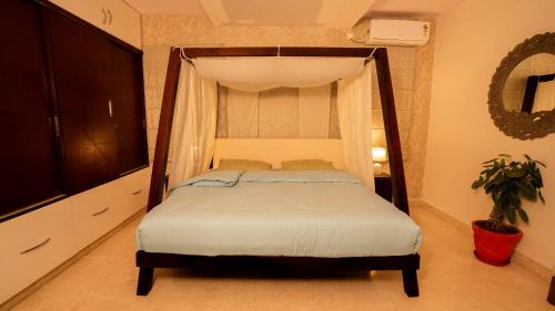 Deluxe Double Room (2 Adults + 1 Child)