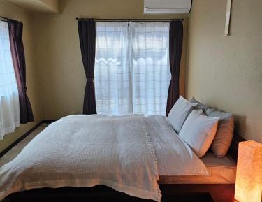 Queen Room with Garden View