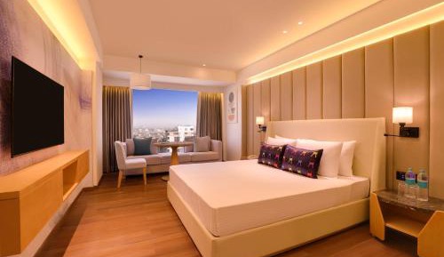 Deluxe Double Room (On MAP plan : Complimentary Hi-Tea ,15% off on session of Spa,15% Off on Laundry service and Complimentary Welcome Drink on arrival)