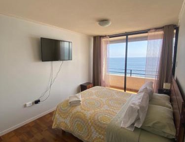 Two-Bedroom Apartment with Balcony and Sea View