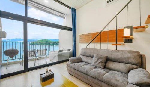 Double Room with Sea View 2