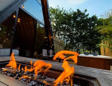 Deluxe Suite with Spa Bath