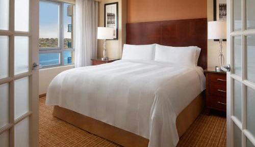 One-Bedroom King Suite with Bay View