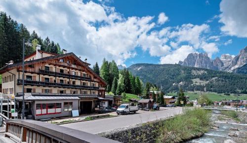 Three-Bedroom Superior Apartment