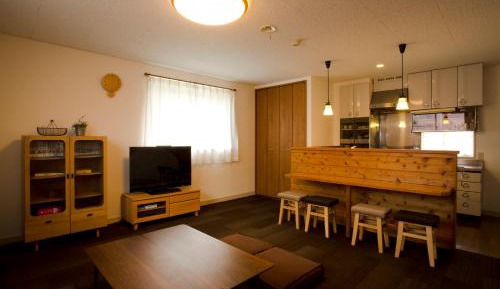 Twin Room with Shared Bathroom