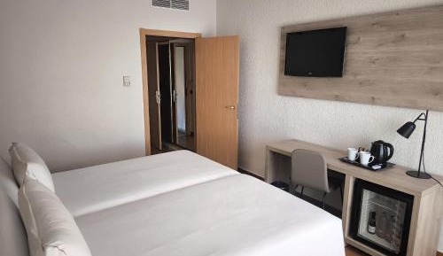 Deluxe Twin Room with Sea View