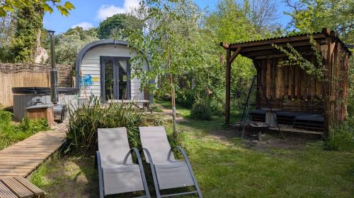 Deluxe Double Room with Shower