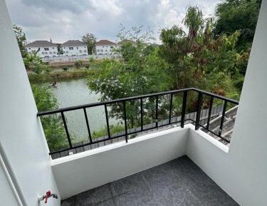 Studio with Lake View