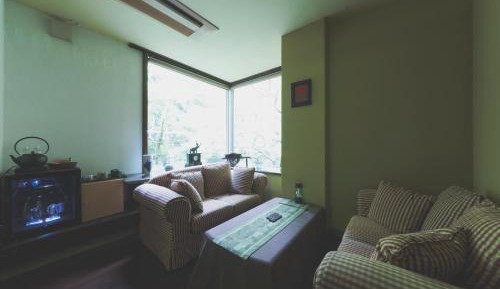 Japanese-Style Room