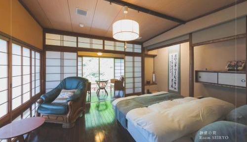 Japanese-Style Room