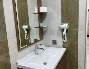 Suite with Mountain View