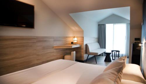 Deluxe Double Room with Terrace