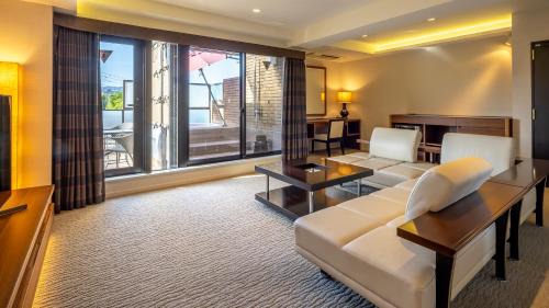 Deluxe Twin Room A with Open-Air Bath 