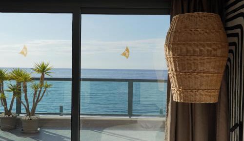 Deluxe Suite with Sea View