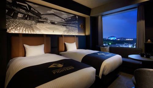 Twin+1 Room with Shower & ES CON FIELD View-Fighters Floor