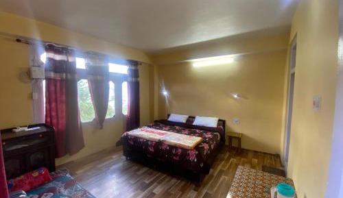 Family Room with Mountain View