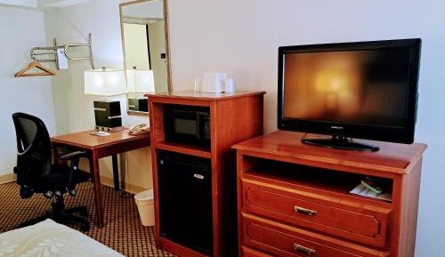 Queen Room - Non-Smoking