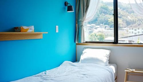 Single Room with Shared Shower and Toilet