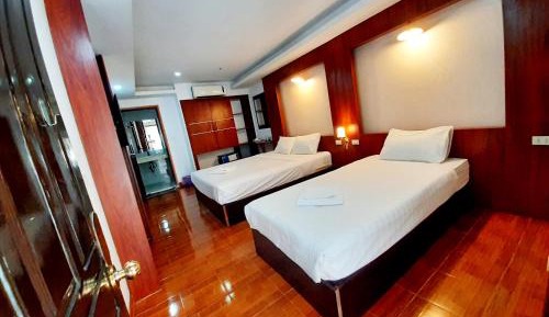 Deluxe Twin Room