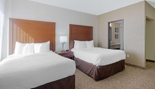 Double Room with Two Double Beds - Non-Smoking