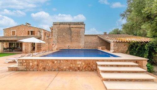 Villa with Garden View