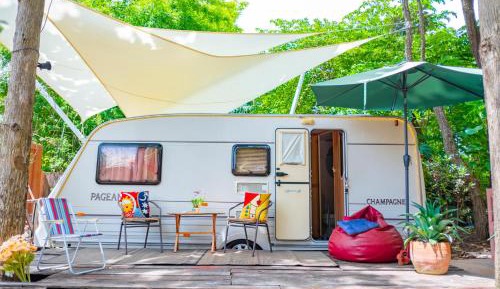Small Caravan