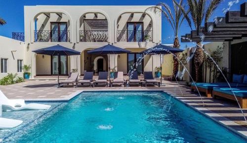 Eight-Bedroom Holiday Home