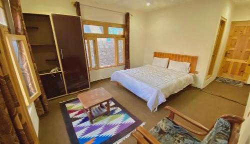 Double Room with Mountain View