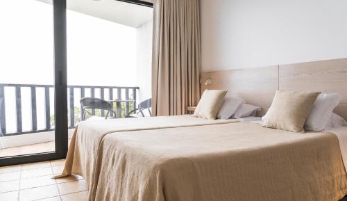 Twin Room with Sea View