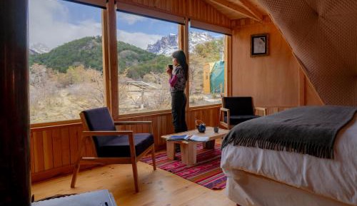 Double or Twin Room with Mountain View