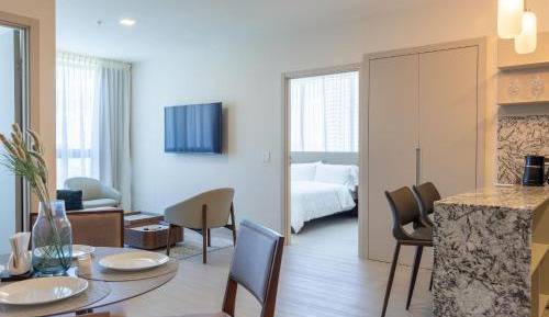 Two-Bedroom Deluxe Apartment with Garden View