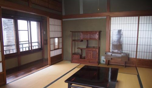 Japanese-Style Room
