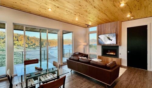 One-Bedroom Premium Apartment with Ocean View