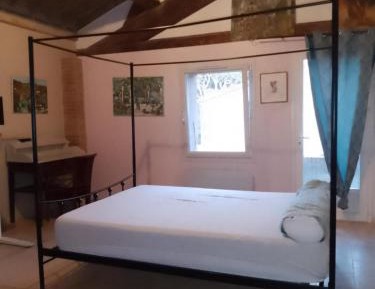 Deluxe Double Room with Shower