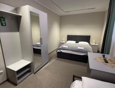 Deluxe Double Room (2 Adults + 1 Child)