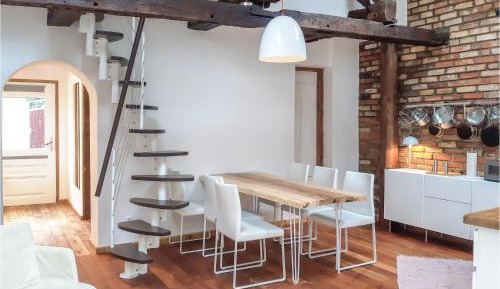 Three-Bedroom Vacation Home 