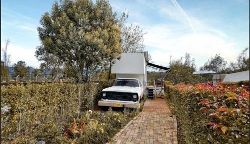 Deluxe Double Room (2 Adults + 1 Child)