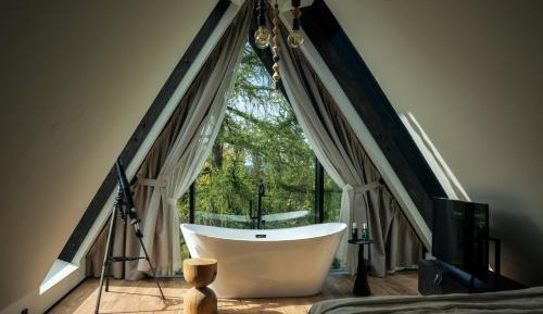 Deluxe Double Room with Bath