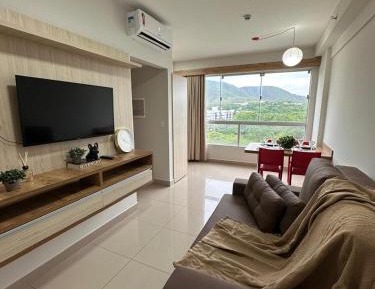 One-Bedroom Apartment with View
