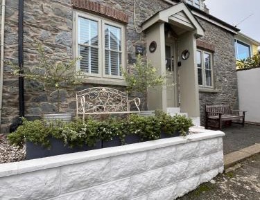 Three-Bedroom Cottage