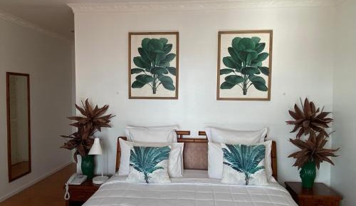 Deluxe Double Room with Ocean View and Balcony