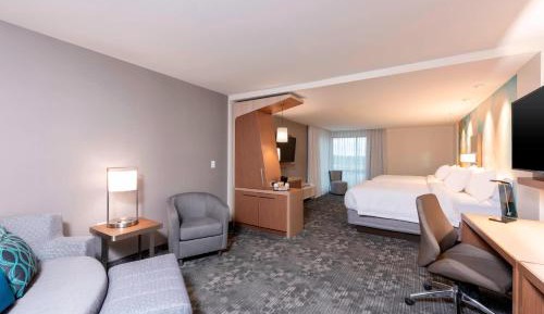 Deluxe Queen Room with 2 Queen Beds and Sofa Bed