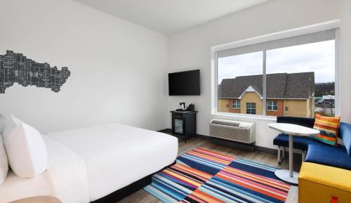 Larger Guest room, 1 King