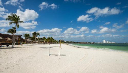 Two-Bedroom Apartment with Balcony and Sea View