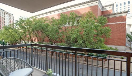 One-Bedroom Apartment with Balcony